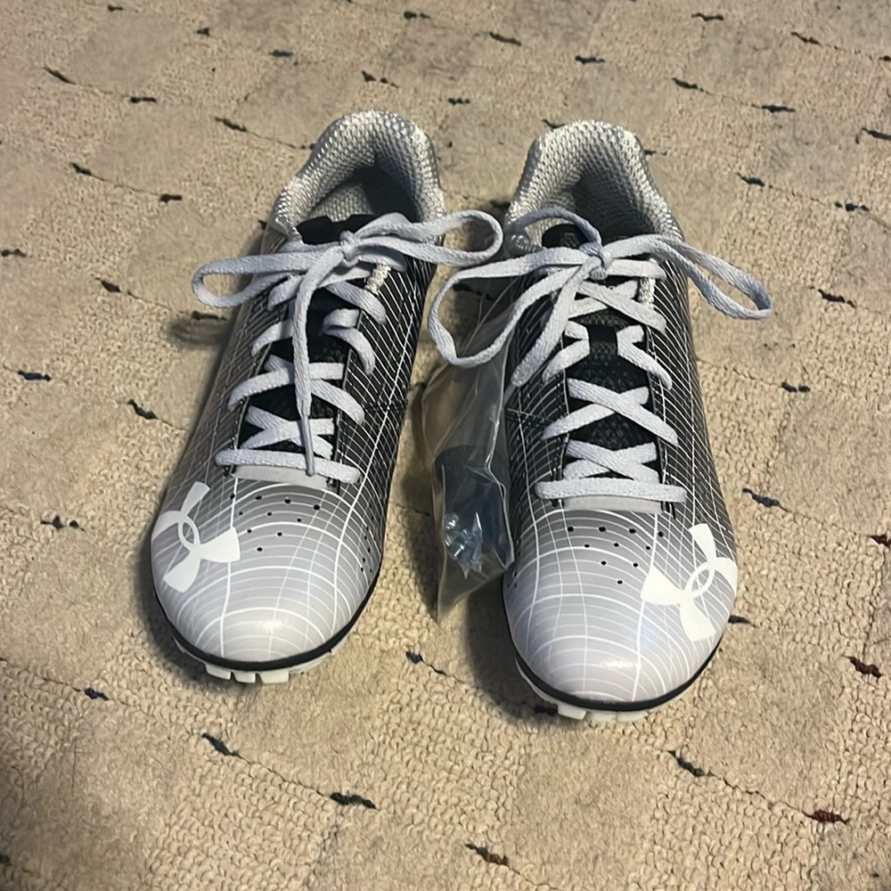 brand new under armour womens track shoes